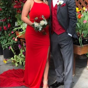 Red dress - JJ’s house - size 6